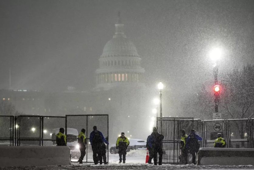 14 estados en declarar el estado de emergencia ante la posibilidad de "la mayor nevada en mucho tiempo"