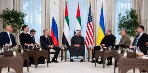 El Kremlin revela cuándo continuarán los contactos trilaterales sobre el conflicto ucraniano