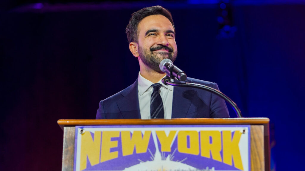 "Aprendan de Moscú": enviado de Putin trolea al alcalde de Nueva York tras fuertes nevadas