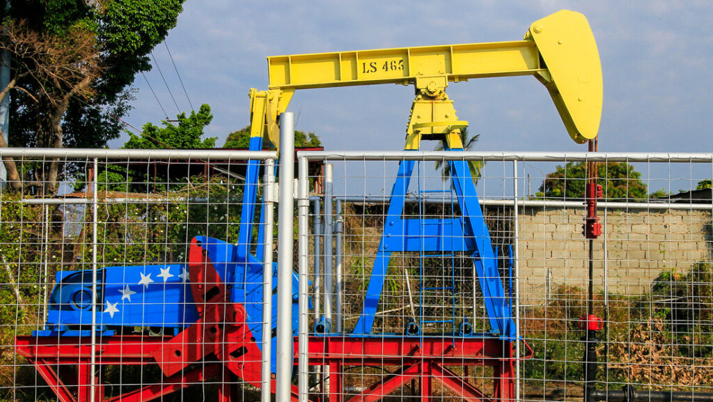 EE.UU. invitará a otros países a participar en la industria petrolera de Venezuela "muy pronto"