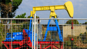 EE.UU. invitará a otros países a participar en la industria petrolera de Venezuela "muy pronto"