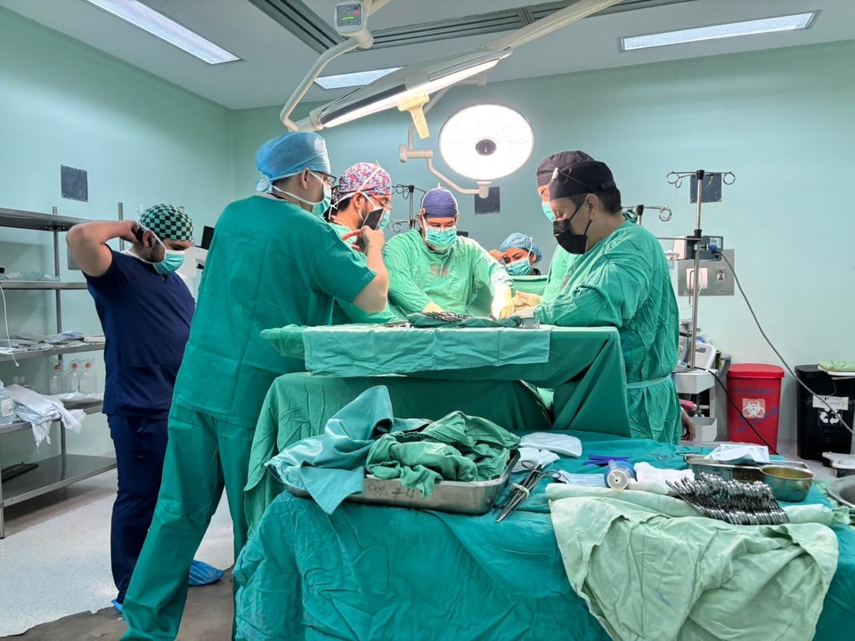 Brigada de Milwaukee y médicos nicaragüenses unen esfuerzos en cirugías ortopédicas