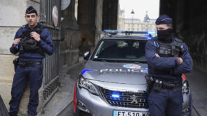 "Decidieron provocar a papi": el enviado de Putin ironiza sobre el registro en las oficinas de X en Francia