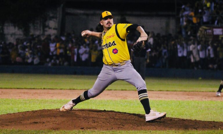 Leones de León inician su travesía en la Serie de las Américas en Venezuela