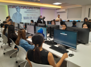 Inauguran aula tecnológica para potenciar aprendizajes universitarios