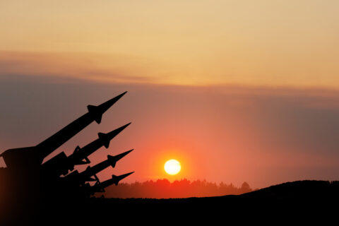 Casa Blanca: EE.UU. quiere abordar con Rusia la elaboración de un nuevo tratado de armas nucleares