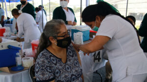 Una enfermedad contagiosa deja 24 muertos en México: ¿qué hay detrás?