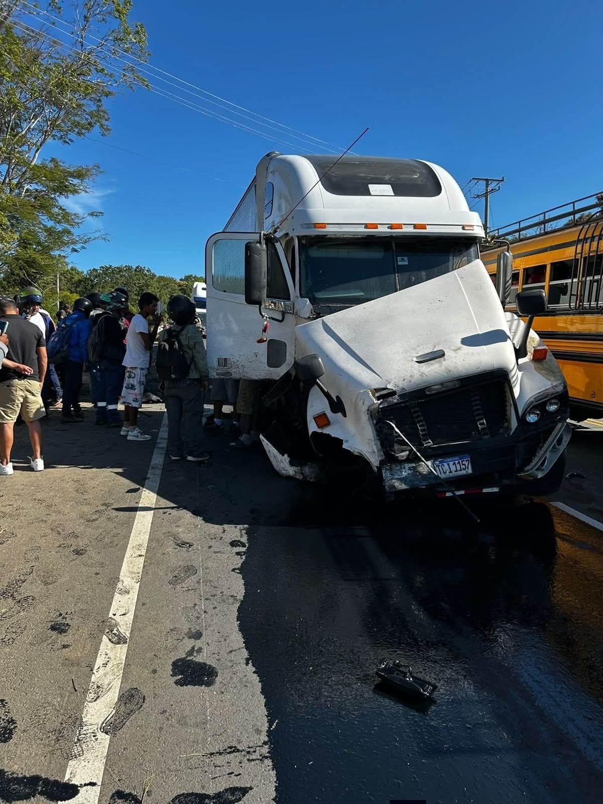 Accidente de tránsito en Catarina provoca la muerte de una docente