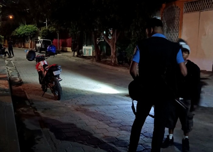 Dos adolescentes en estado crítico tras ser apuñalados en el Barrio El Recreo Norte