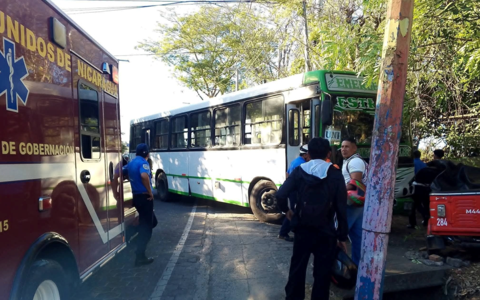 Accidente de tránsito en Ticuantepe deja una menor fallecida y dos personas lesionadas