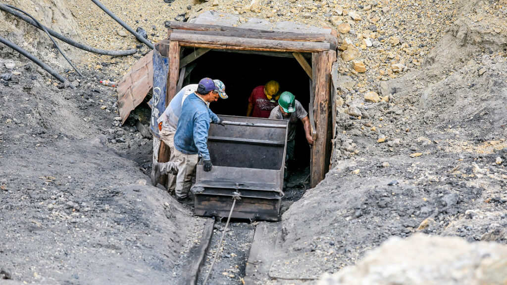 La investigación sobre la sangrienta masacre contra mineros en México da un inesperado vuelco