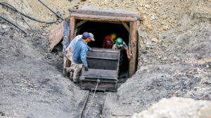 La investigación sobre la sangrienta masacre contra mineros en México da un inesperado vuelco