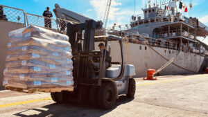 "De pueblo a pueblo, acabemos con el bloqueo": México despliega su solidaridad con Cuba