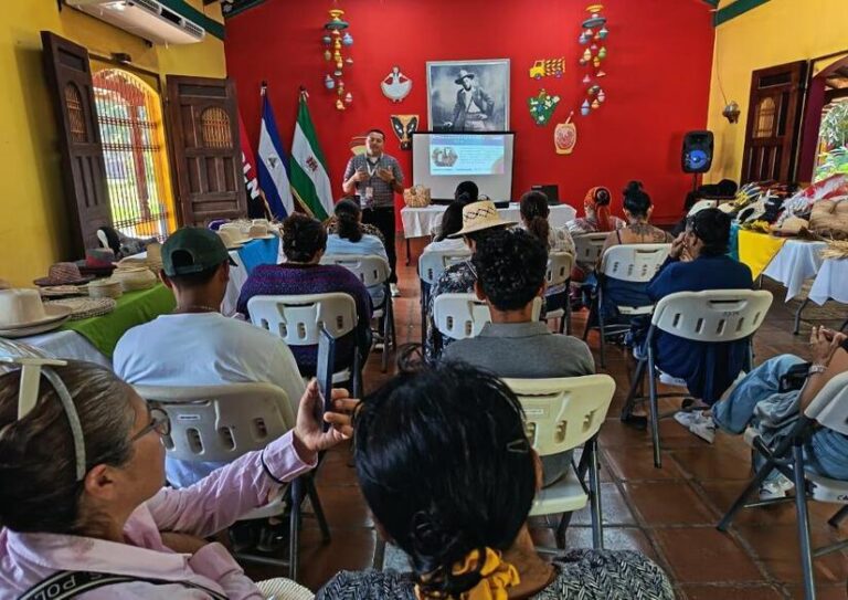 Protagonistas adquieren nuevos conocimientos para fortalecer el desarrollo creativo