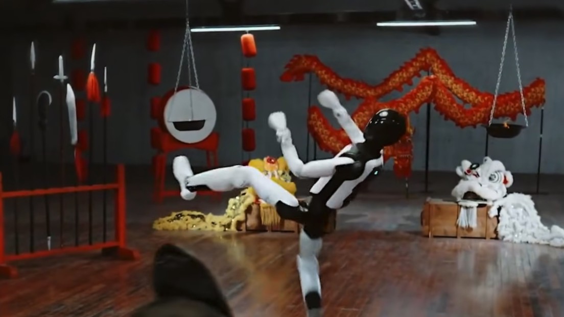 China presenta un robot maestro del kung-fu capaz de dar auténticas palizas