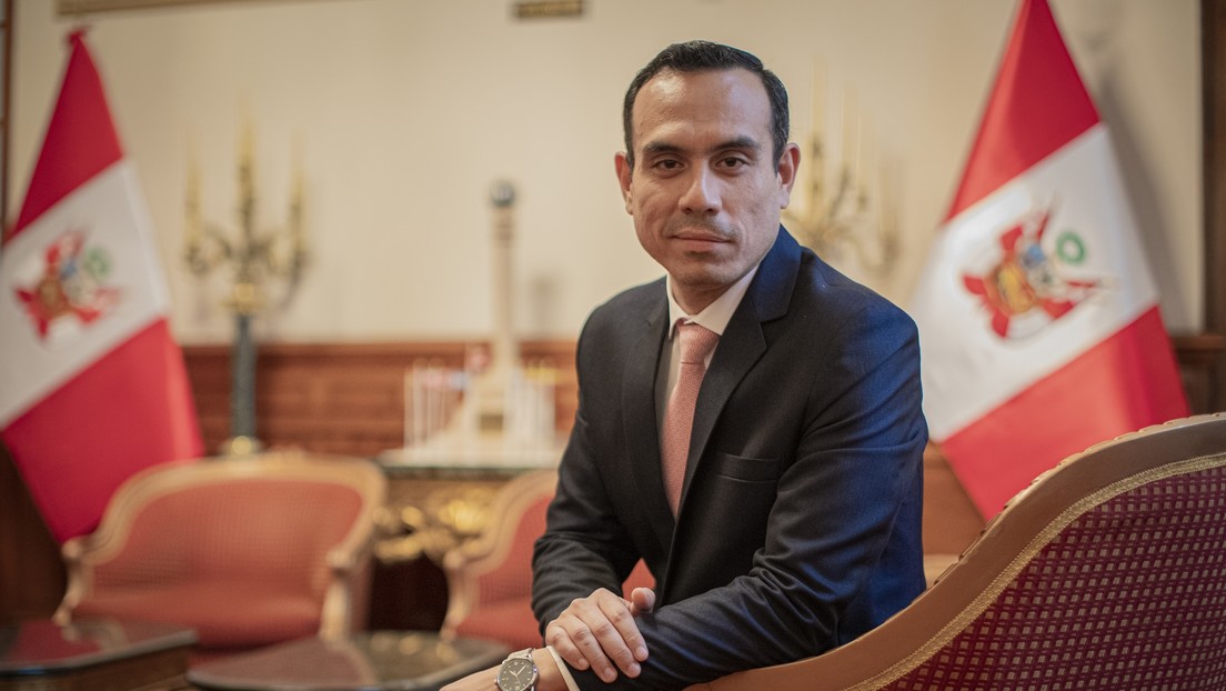 Congreso de Perú destituye al presidente José Jerí