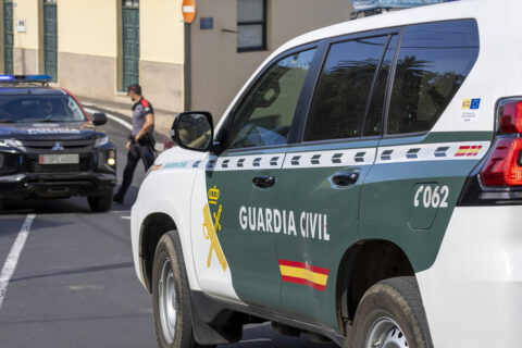 Mata a su hijo de 10 años con un machete, hiere de gravedad a su mujer y es abatido por la Policía