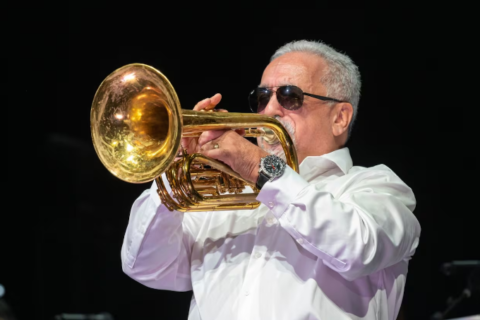 Piden oraciones por la salud de Willie Colón