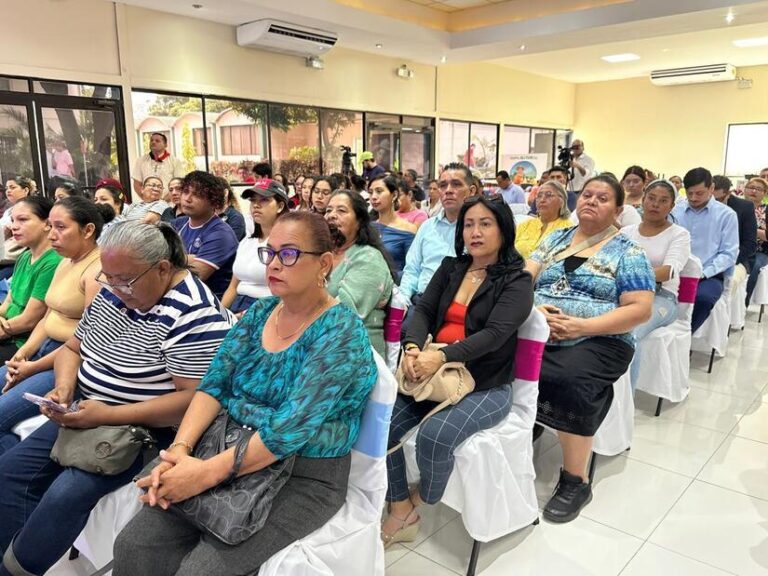 Emprendedores participan en Foro Nacional Viva Sandino Siempre Más Allá