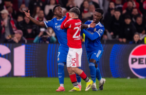 UEFA suspende provisionalmente a Prestianni tras denuncia de Vinícius