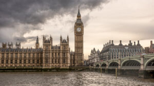 Reino Unido anuncia el mayor paquete de sanciones contra Rusia en cuatro años