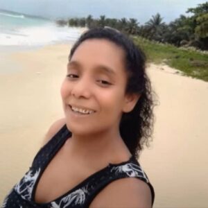 En Corn Island mujer pierde la vida tras caer a un guindo en una motocicleta