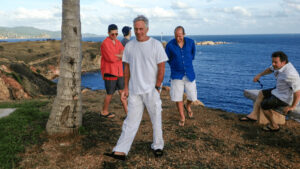 Reaparece misteriosamente la foto del secretario de Comercio de EE.UU. con Epstein: ¿qué hay detrás?