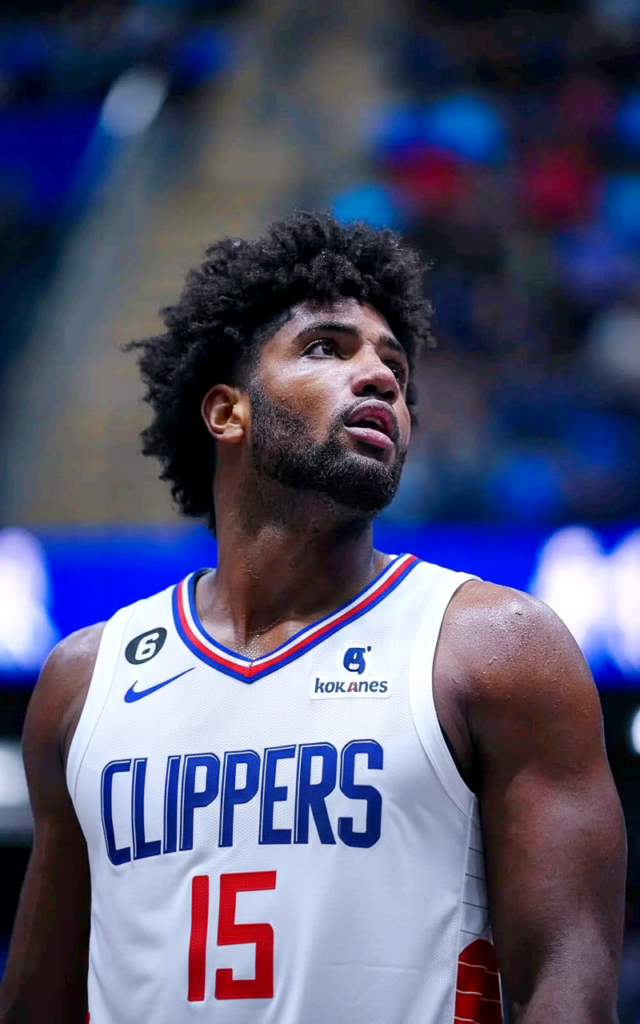 Haciendo historia: Norchad Omier, activado para debutar en la NBA