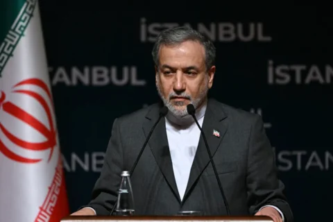 "Han traicionado la diplomacia": el vicecanciller iraní sobre la agresión de EEUU