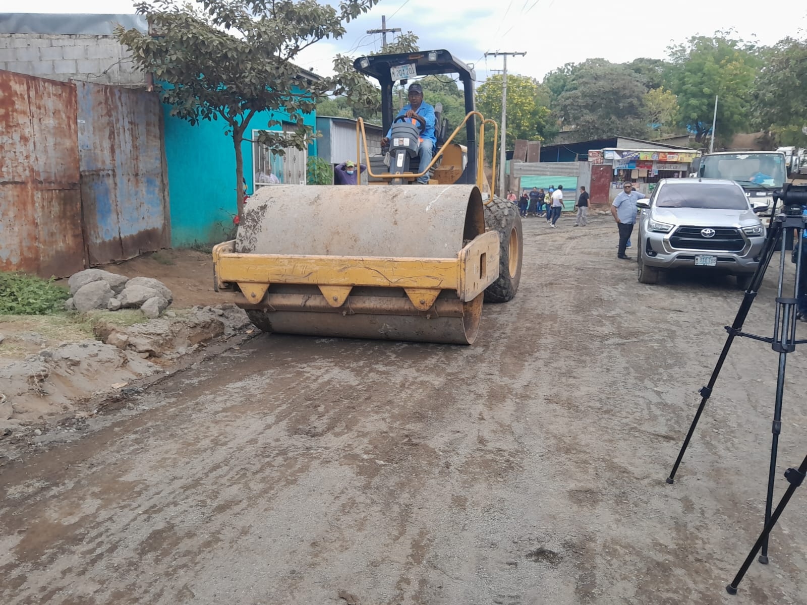 Familias del Distrito V de Managua celebran la construcción de nuevas obras viales