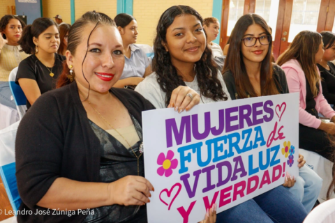 Destacan protagonismo de la mujer en el cambio social desde las aulas técnicas