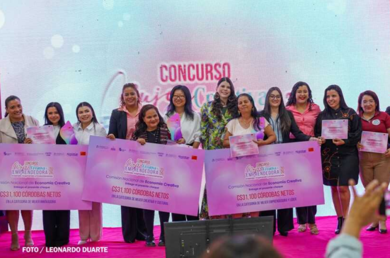 Premian excelencia y liderazgo femenino en certamen nacional de emprendimiento