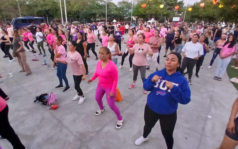 Celebran el Día Internacional de la Mujer a través de un zumbatón en Managua