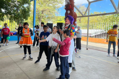 Niños con capacidades diferentes disfrutan jornada recreativa