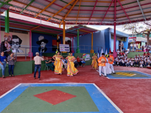 Inauguran galerón en el Mercado Roger Deshon para mejorar condiciones de comerciantes