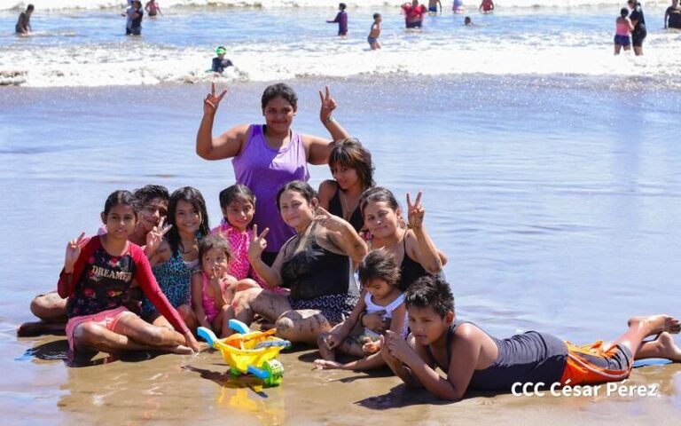 Anuncian 10 días de vacaciones para servidores públicos por Semana Santa