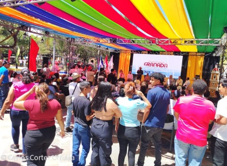 Granada inaugura primer circuito de Ciudades Creativas con rutas históricas y tecnología QR