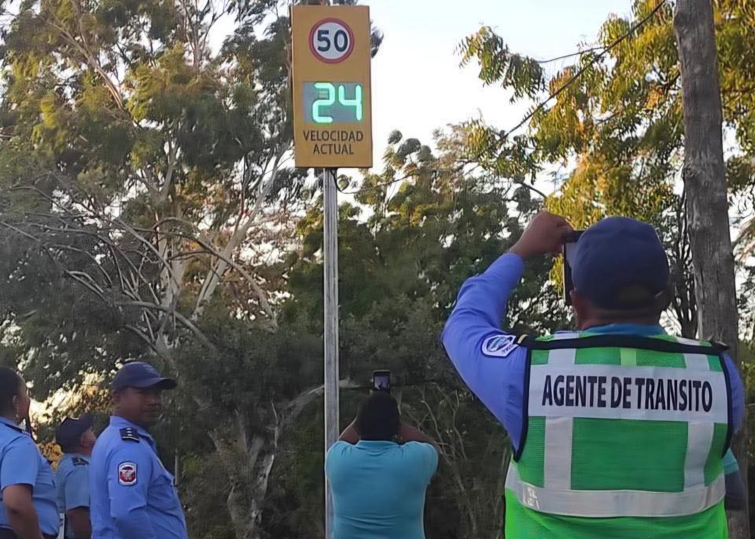Policía Nacional refuerza control vial con instalación de radar de velocidad en León