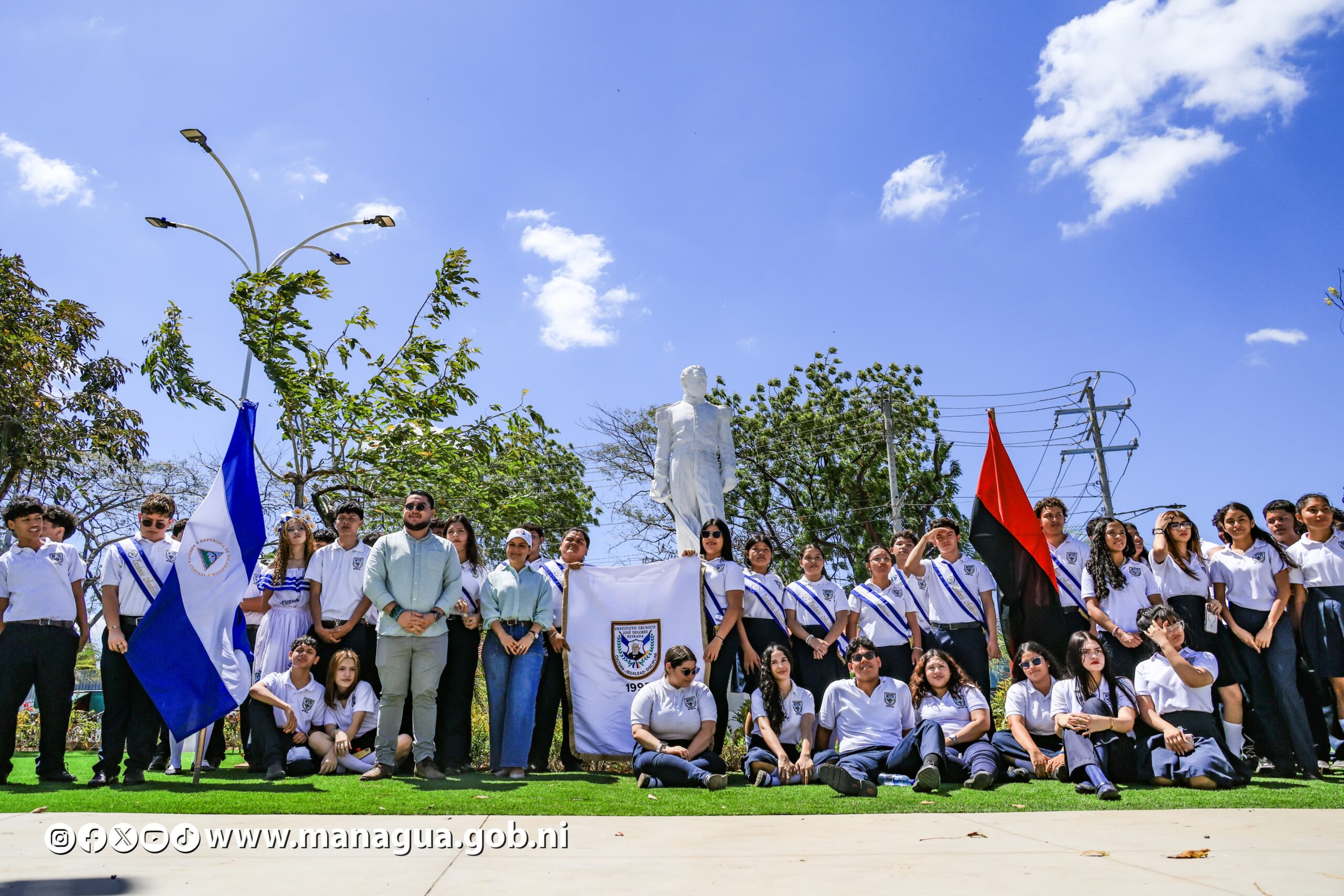 La niñez y juventud mantienen vivo el legado del héroe nacional General José Dolores Estrada