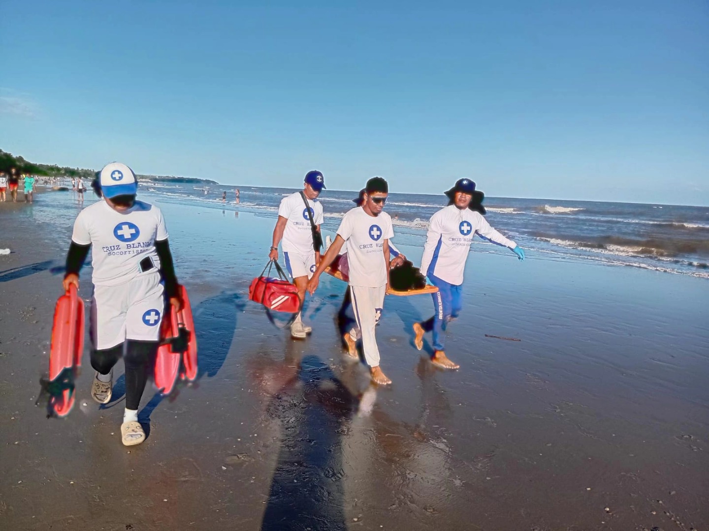 900 socorristas de la Cruz Blanca estarán presentes en 68 balnearios en Semana Santa