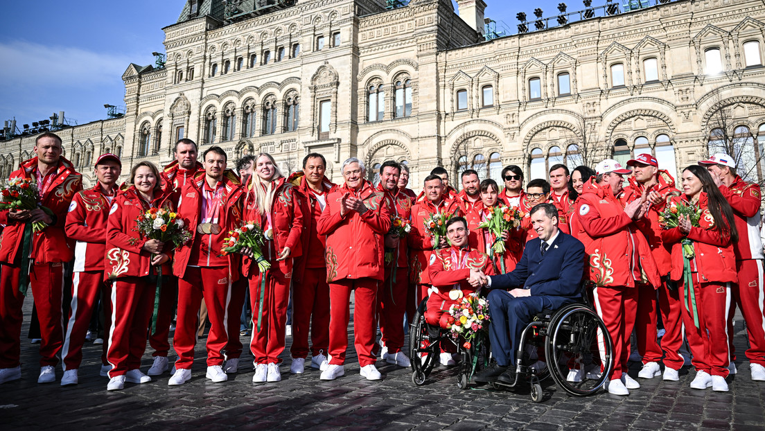 Putin vitorea a los campeones paralímpicos rusos que “lograron una hazaña” con solo seis atletas