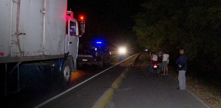 Invasión de carril provoca accidente mortal en la carretera nueva a Tipitapa