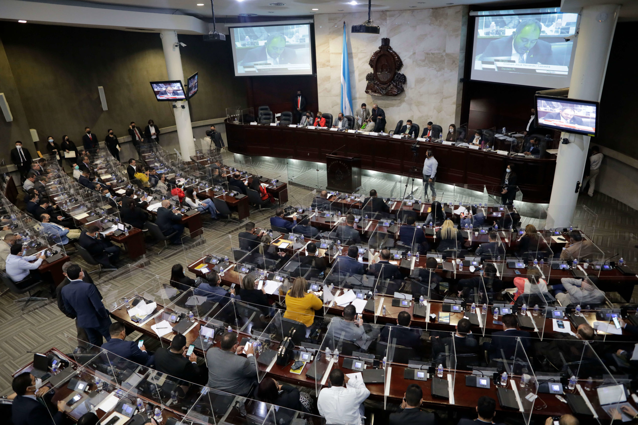Izquierda acusa al Parlamento de Honduras de socavar la democracia