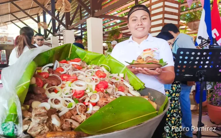 Emprendedores de Managua dinamizan la economía en el Festival del Baho y el Cacao