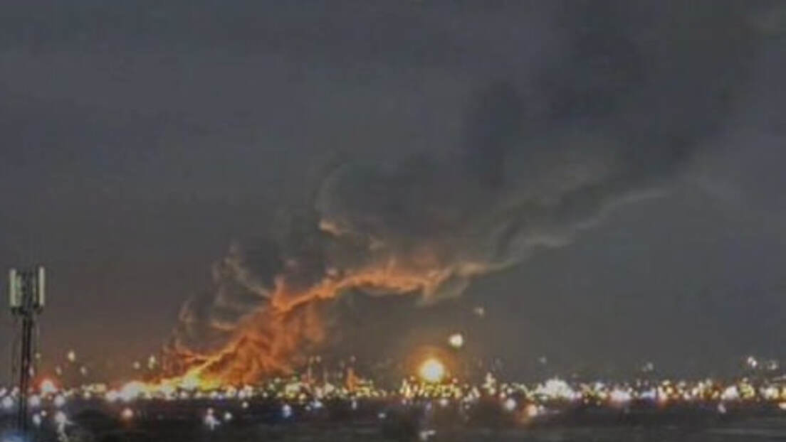 Una bola de fuego se eleva sobre Irán tras ataque de EEUU e Israel
