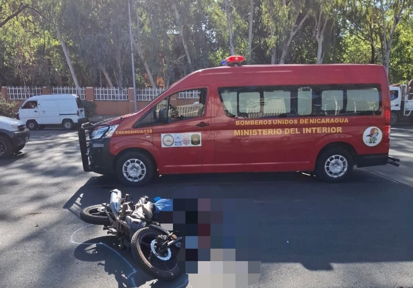 Motociclista pierde la vida tras colisionar contra una unidad de la ruta 109 en Managua