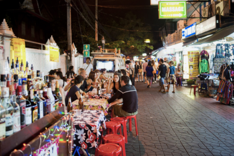 Este país exigirá pruebas de sobriedad a clientes antes de vender alcohol