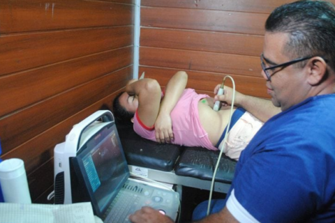 Clínicas móviles refuerzan atención comunitaria en Managua