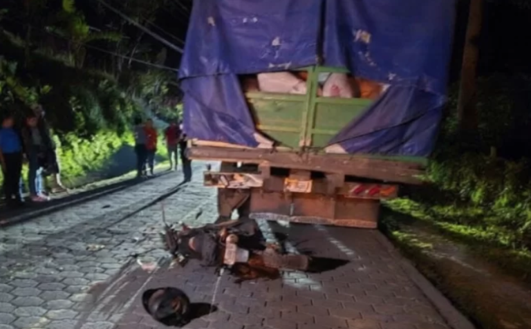 Motociclista de 27 años fallece tras impactar contra un camión en Matagalpa