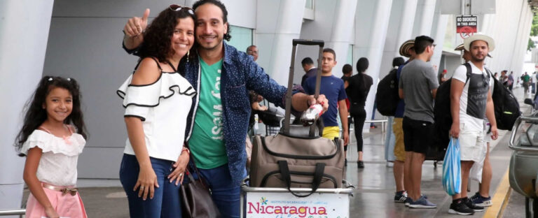 Ingreso de nicaragüenses radicados en el extranjero creció el 30% en la Semana Mayor